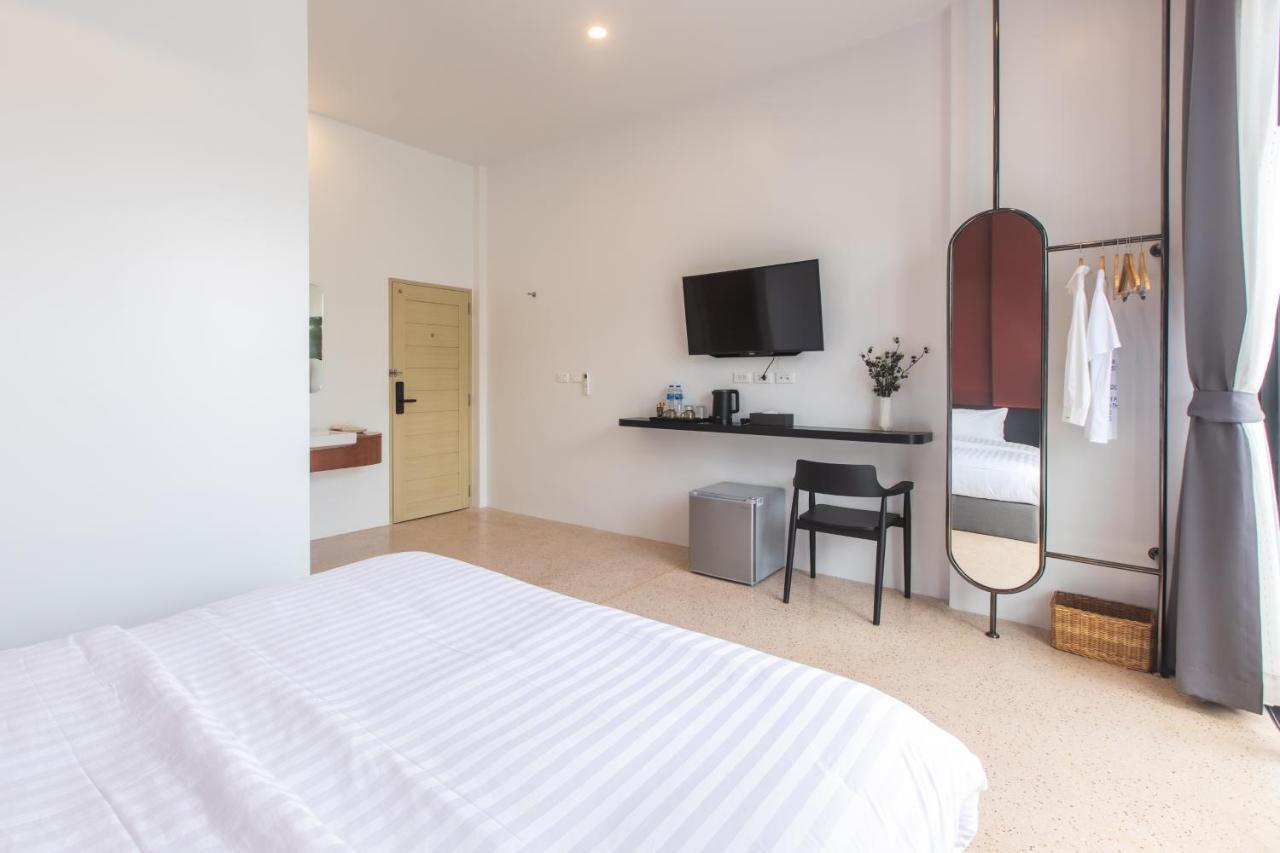 The Elements Boutique House Hotel Phuket Kültér fotó