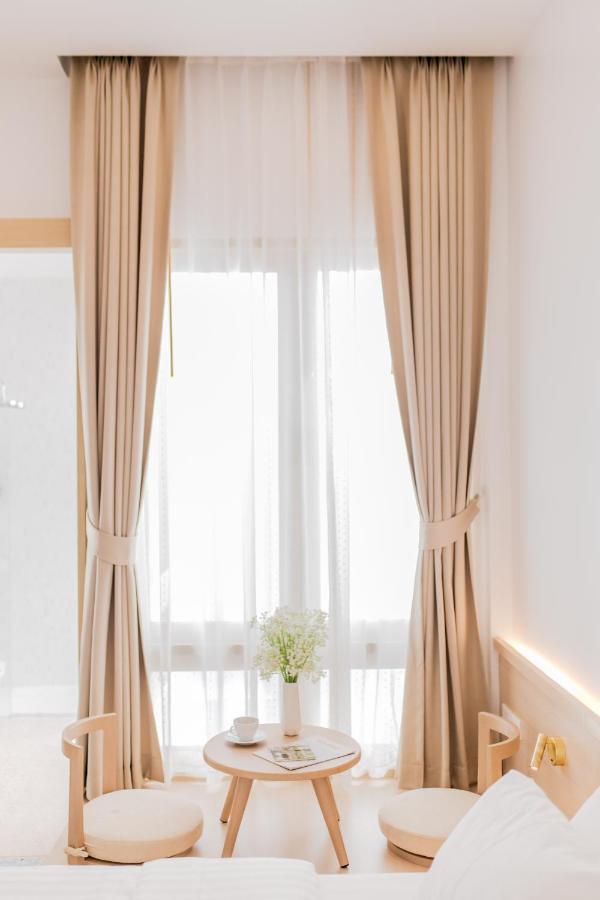 The Elements Boutique House Hotel Phuket Kültér fotó